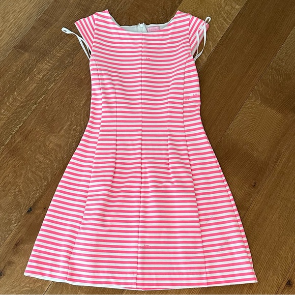 Flattering Lilly Pulitzer Briella Ponte Fit & Flare Dress Hot Pink and White M - Picture 1 of 6